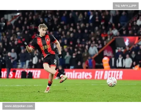 热刺7000万欧元报价科莫中场尼科帕斯遭拒 皇马保留2026年回购权